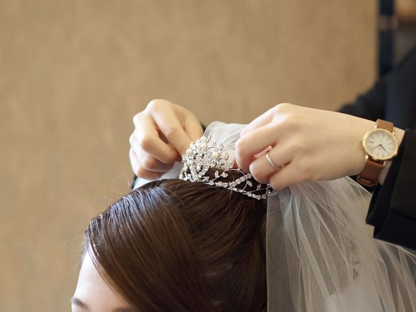 Diadèmes pour mariée : l'éclat royal pour votre grand Jour