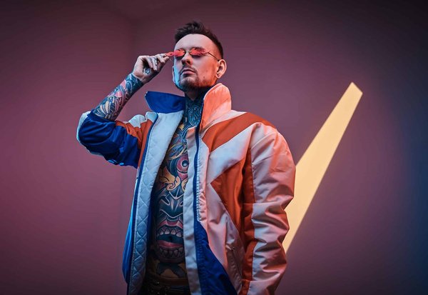 Qu'est-ce que le Sukajan et quelle est son origine?